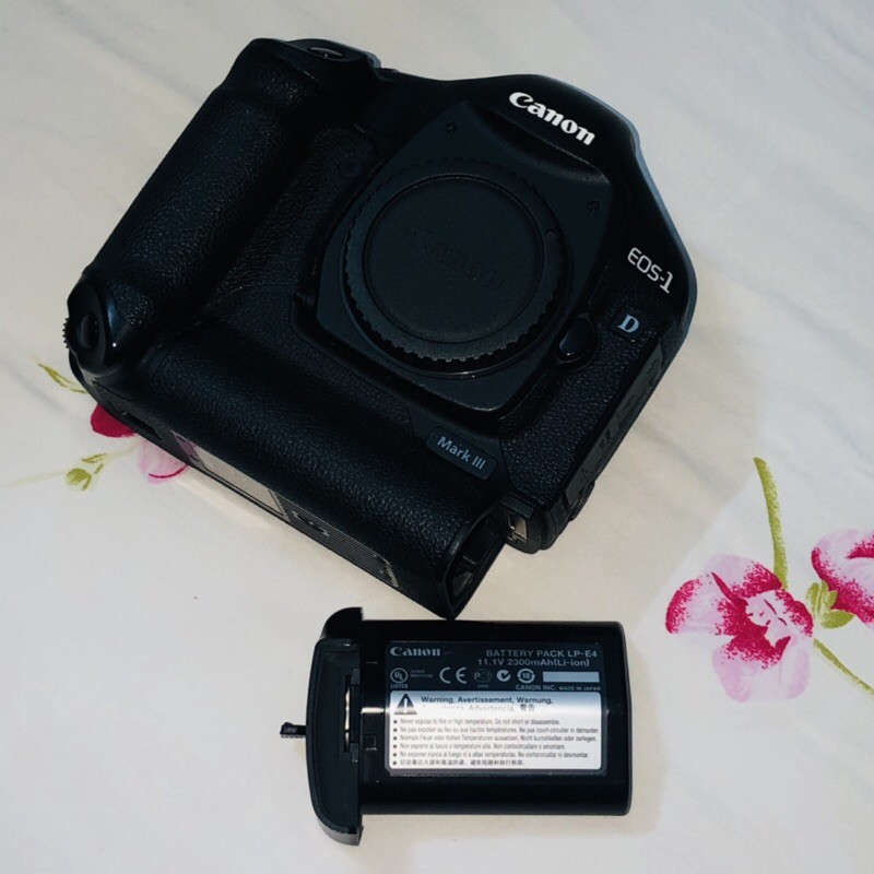 Máy ảnh Canon 1D Mark III sưu tầm, 6k shot | BigBuy360 - bigbuy360.vn