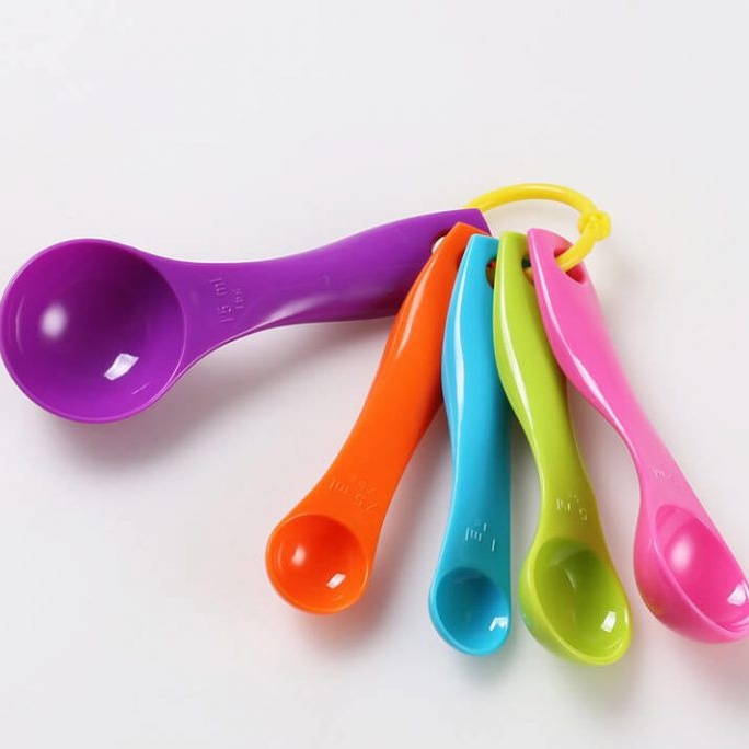 FamiShop Bộ thìa đong nhựa 5 cái