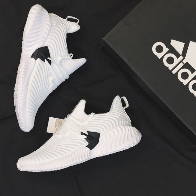 Giày thể thao ALPHA BOUNCE INSTICT nam nữ