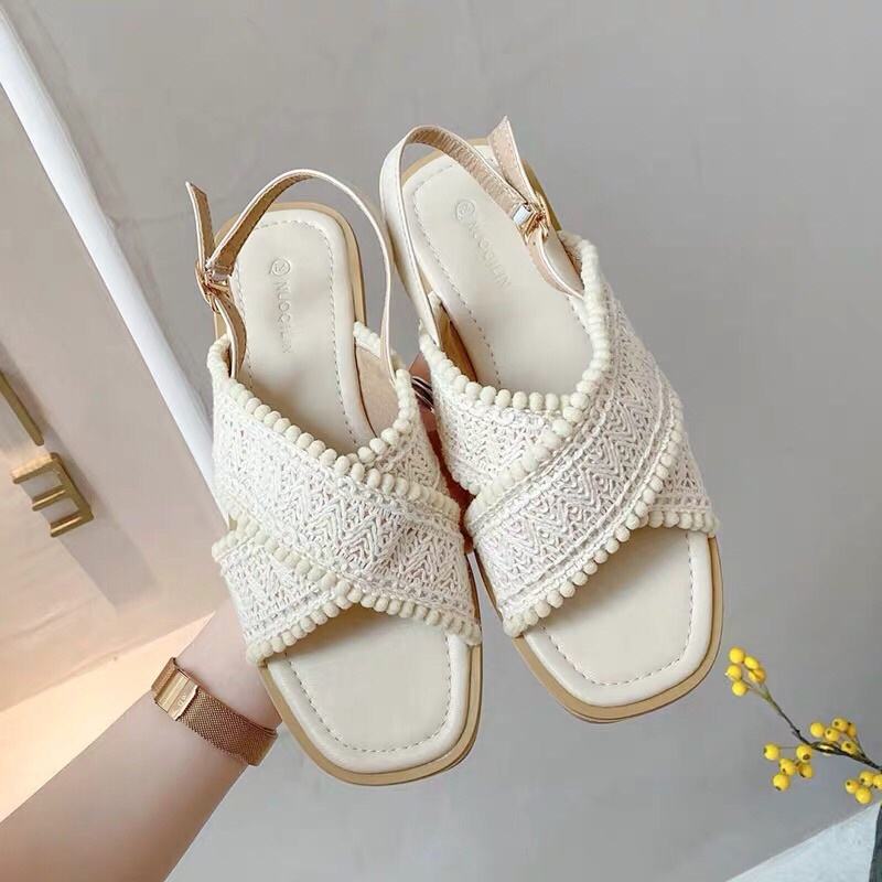 Dép sandal đế bằng quai chéo mắc cài xinh xắn cho nữ