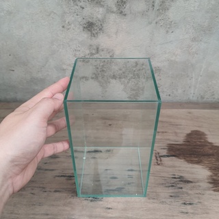 Bể cá, hồ cá kích thước 13 x 13 x 23 cm
