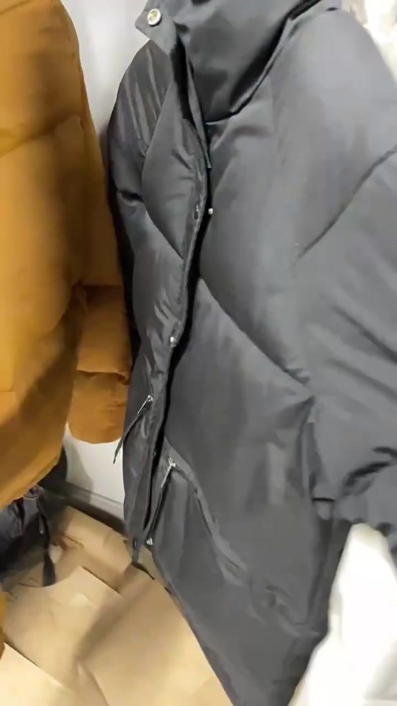 Áo khoác phao nữ dáng ngắn màu trơn, cổ đứng khóa kéo dày dặn, thiết kế túi ngang thời trang 3 màu Sicily Studio | BigBuy360 - bigbuy360.vn