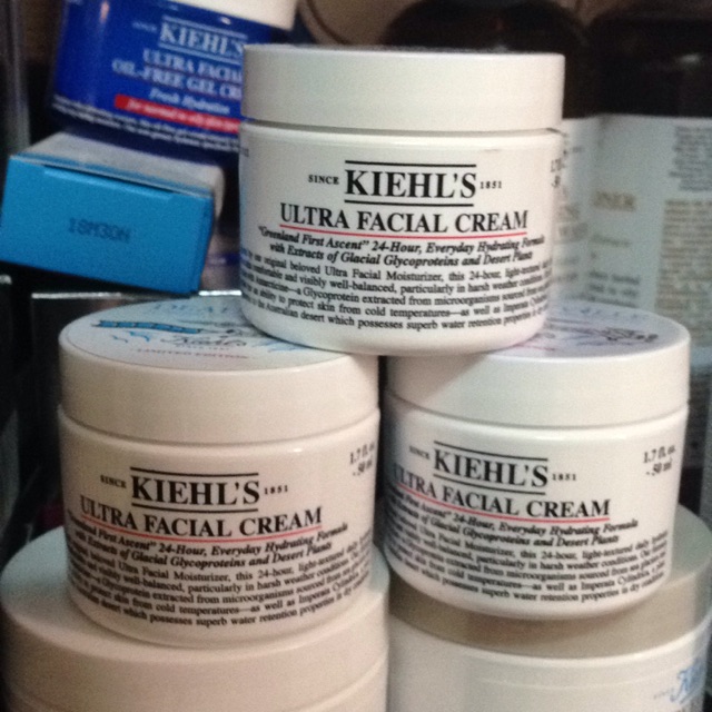 Kem dưỡng ẩm Kiehl ultra facial cream da khô, thường