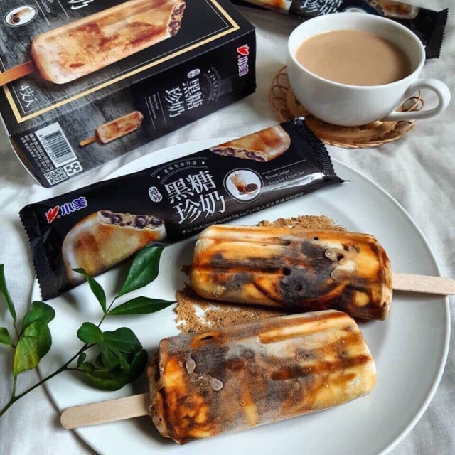 Kem sữa tươi trân châu đường đen - Hộp 4 cây