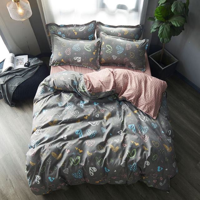 Bộ Chăn Ga Gối Cotton Poly Nhập Khẩu-Tim Trắng Đen
