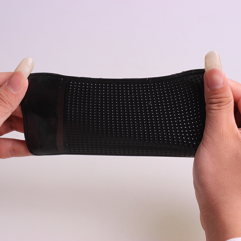 ⭐️Thảm Silicone Lót Ghế Ngồi Xe Hơi Chống Trượt Hình Nhện Cỡ Nhỏ