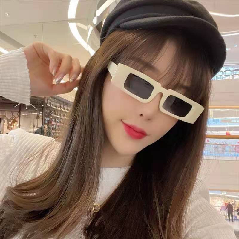 Kính Mát Thời Trang Phong Cách Retro Cho Nữ | BigBuy360 - bigbuy360.vn