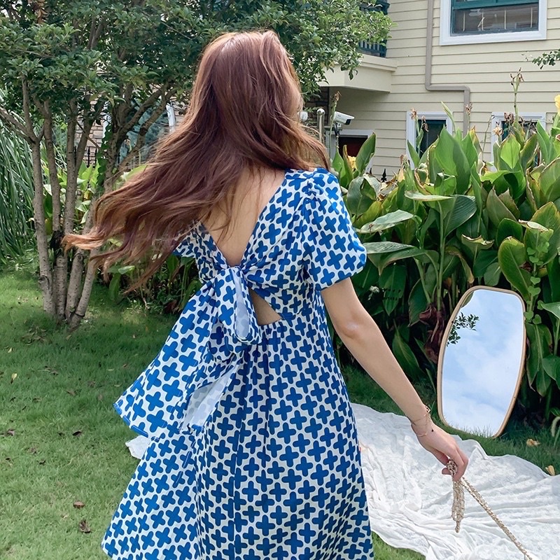 Đầm váy xoè chữ A cột nơ lưng hoạ tiết retro màu xanh biển