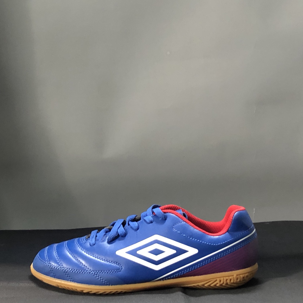 Giày bóng đá nam Umbro giá rẻ, sân cỏ nhân tạo, Futsal [Trungsports]