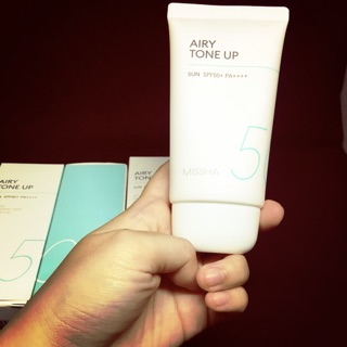 Kem chống nắng Missha safe block airy SPF 50+ PA++++ vừa chống nắng và dưỡng da hoàn hảo