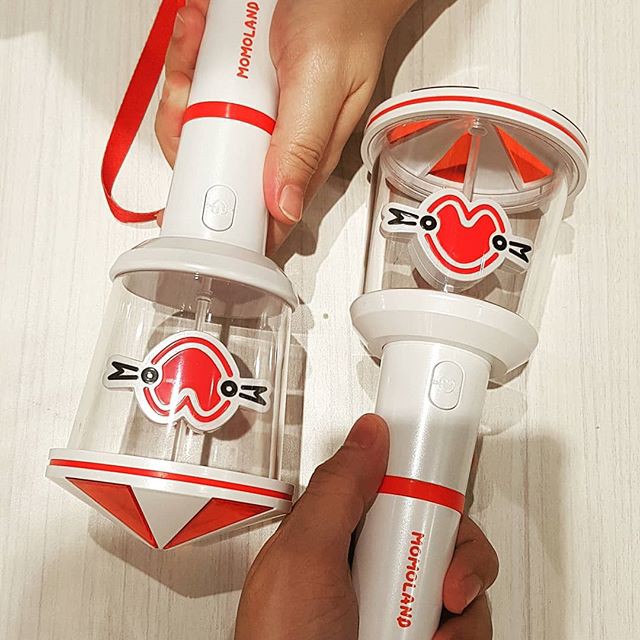 [Có sẵn] Lightstick MOMOLAND - gậy cổ vũ OFFICIAL