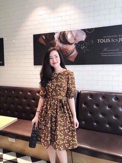 Váy hoa xoè siêu xinh