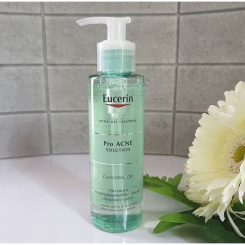 EUCERIN GEL RỬA MẶT DÀNH CHO DA NHỜN MỤN PROACNE CLEANSING 200ML
