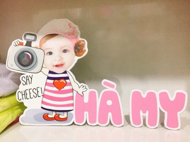 Bảng tên để bàn kèm chibi sinh nhật cho bé 30x42cm