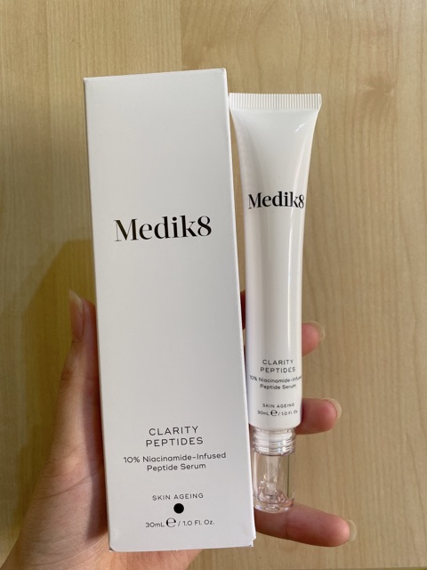 Serum đa chức năng Medik8 Clarity Peptides 10% Niacinamide 30ml