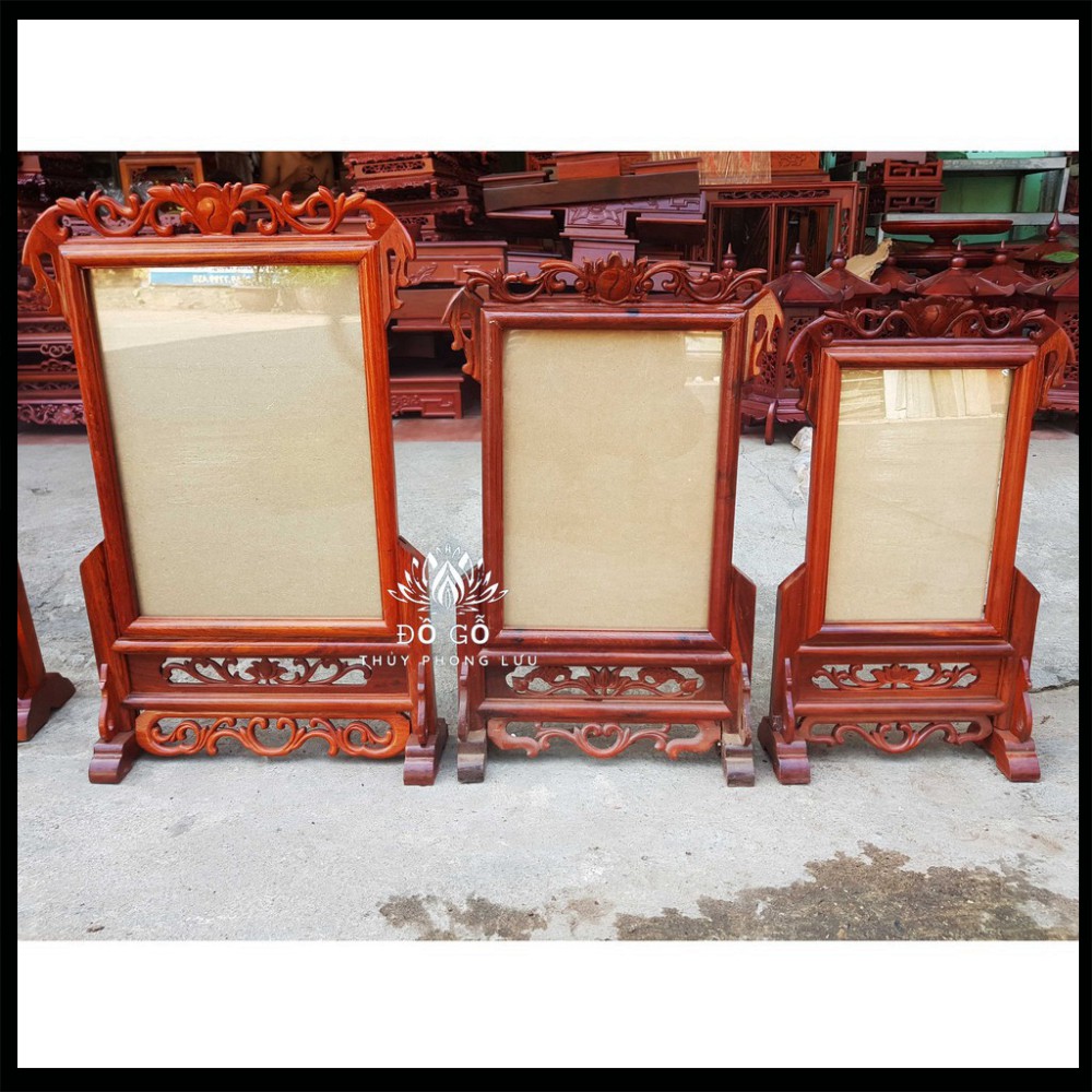 Khung ảnh thờ đơn hoa lá tây - gỗ hương khung hình 1 ảnh thờ 5 cỡ ảnh 18x24/21x31/25x35/26x39/30x40