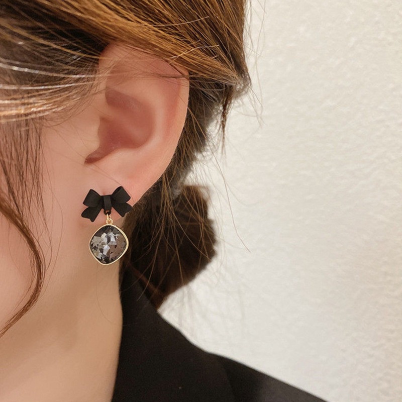 Khuyên Tai Cao Cấp Đính Nơ Đỏ Phong Cách Thời Trang 2022 Dành Cho Nữ