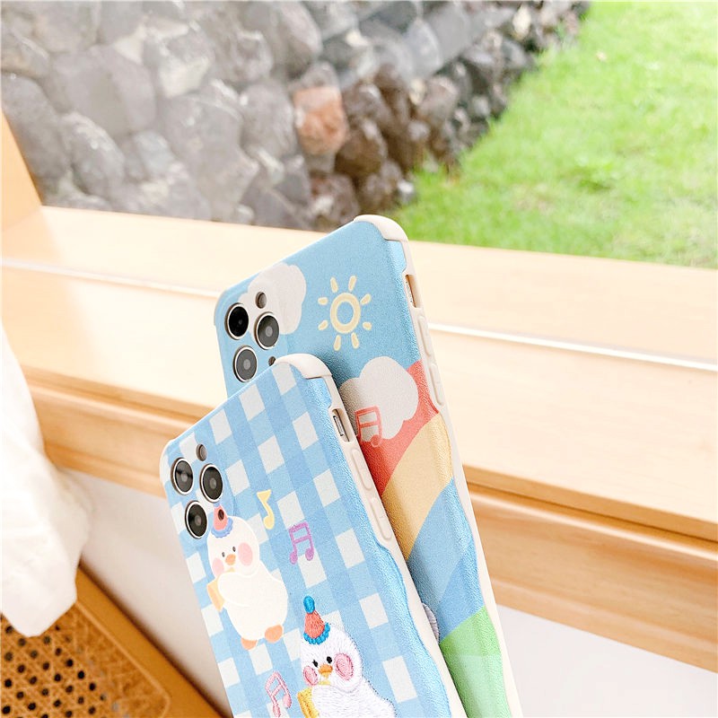 Ốp lưng iphone Rainbow Duck thêu viền chống va đập 5/5s/6/6plus/6s/6splus/7/7plus/8/8plus/x/xs/11/12/pro/max/plus/promax