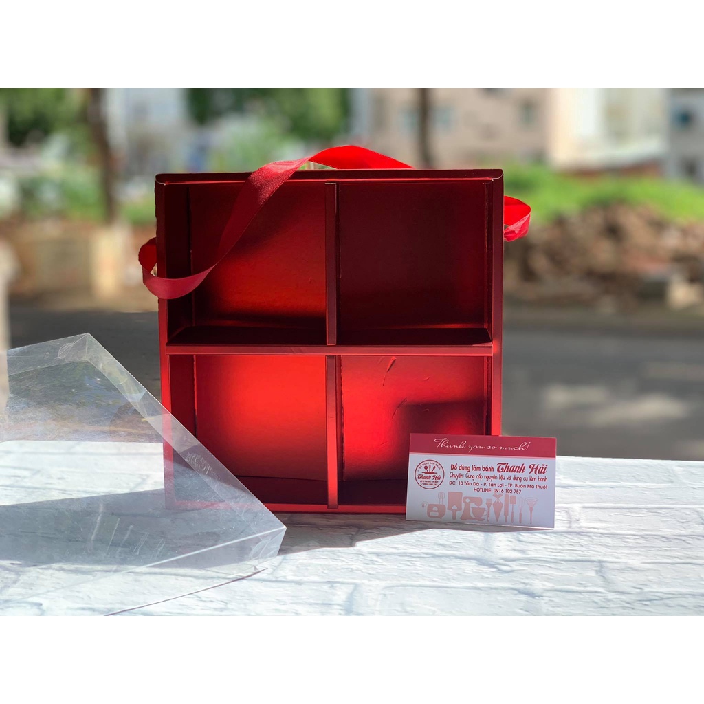 Hộp MICA 4 Bánh 150g .