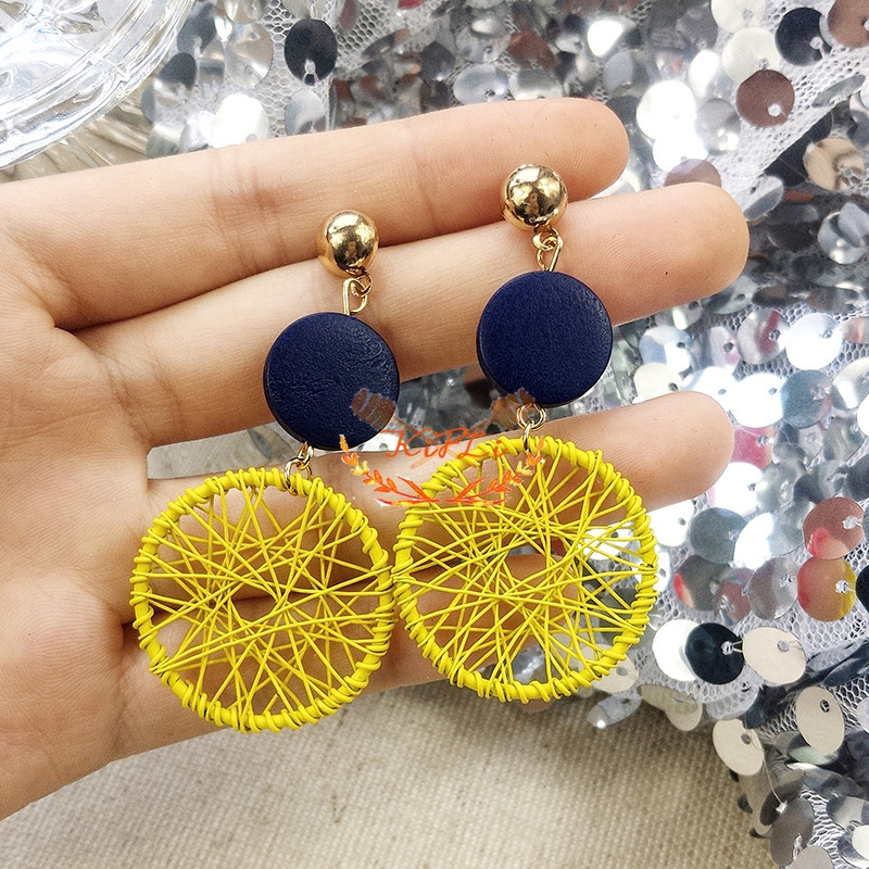 Khuyên tai bánh tròn dài xinh xắn dành cho nữ