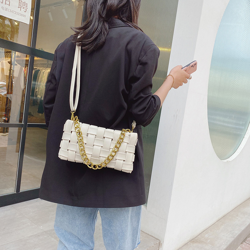 Túi xách dây xích thời trang hè 2020 cho nữ