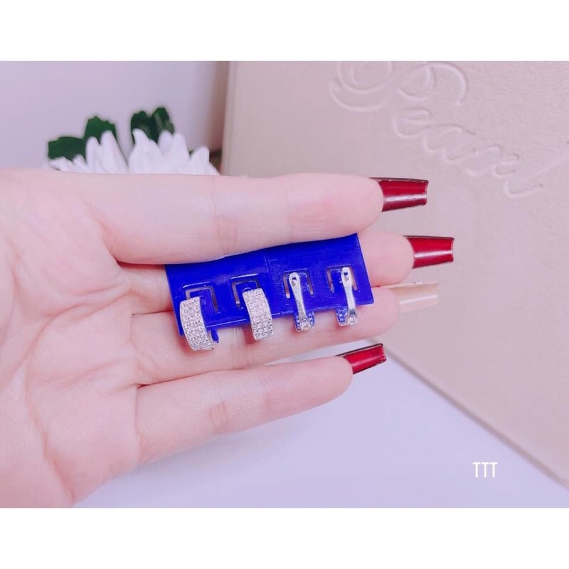 BÔNG TAI BẤM CHO CÁC BÀ CÁC MẸ BẠC TA DÀY DẶN