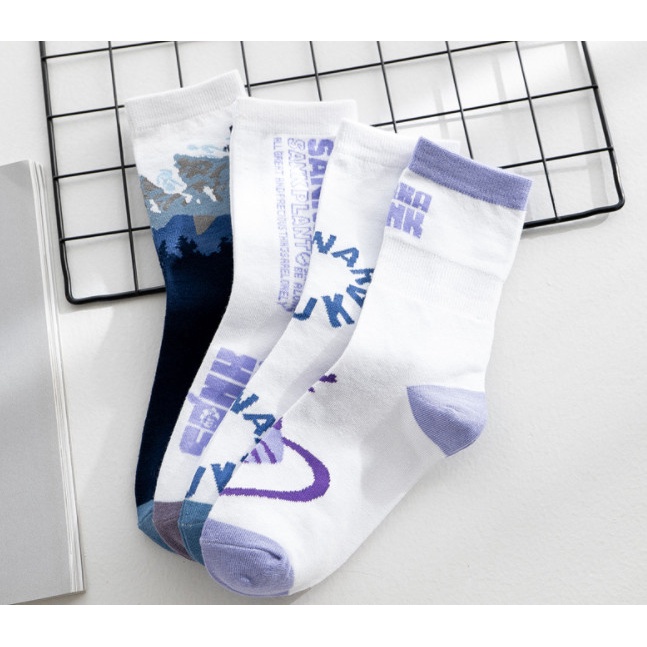 Vớ Tất họa tiết cao cổ Nam Nữ phong cách thể thao, năng động, cá tính.