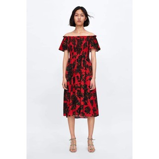 Đầm Zara Hoa Phối Nút