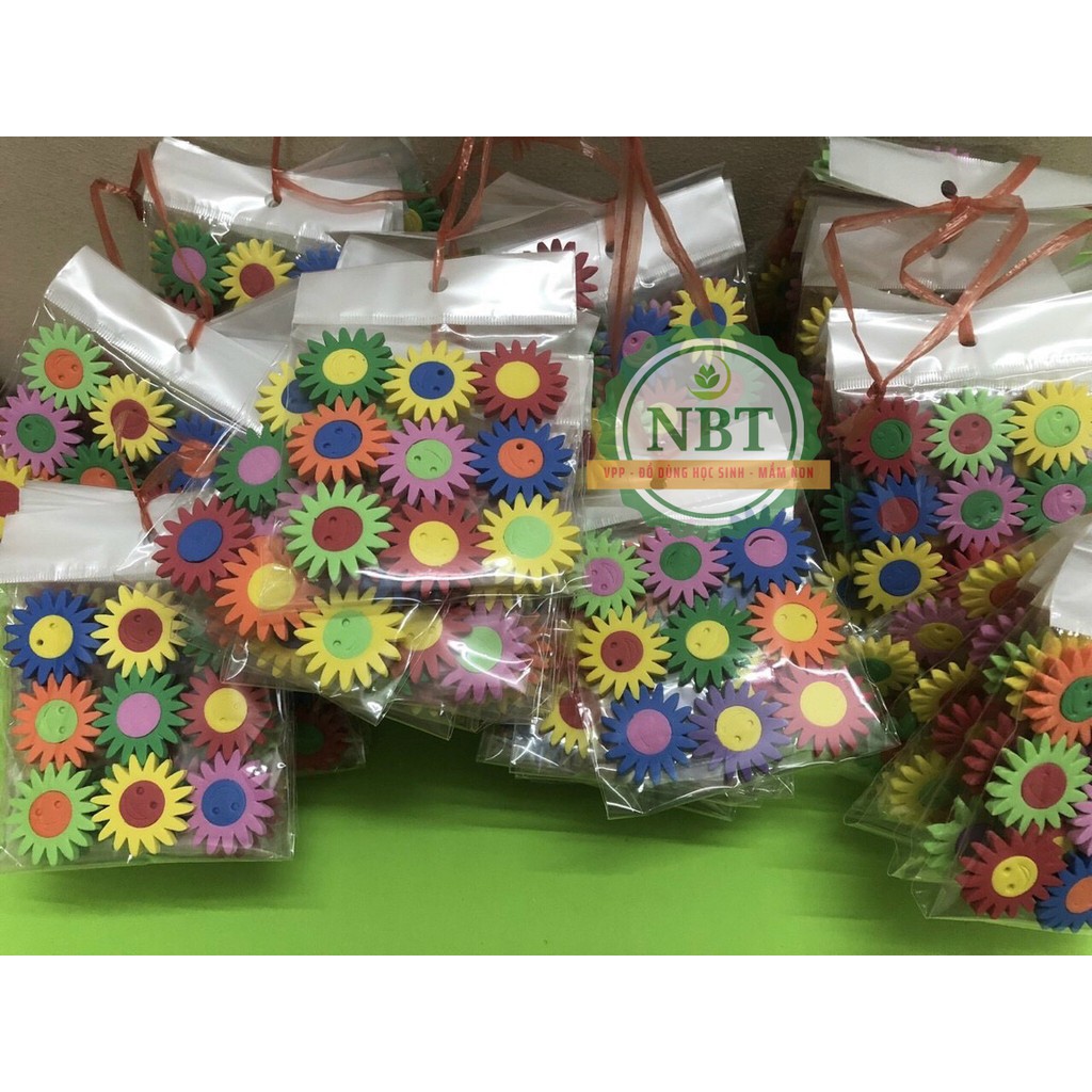 Hoa lá xốp dập sẵn hỗn hợp nhiều kích thước và mẫu mã - trang trí mầm non - Handmade