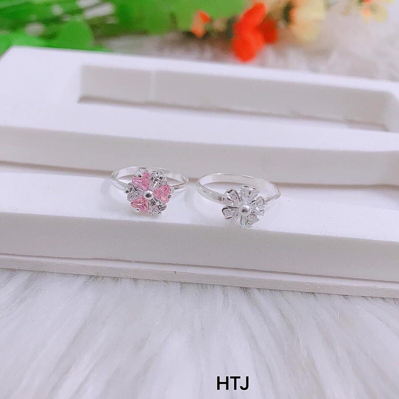 NHẪN TRẺ EM MẶT HOA CỰC XINH- NHẪN BẠC TA