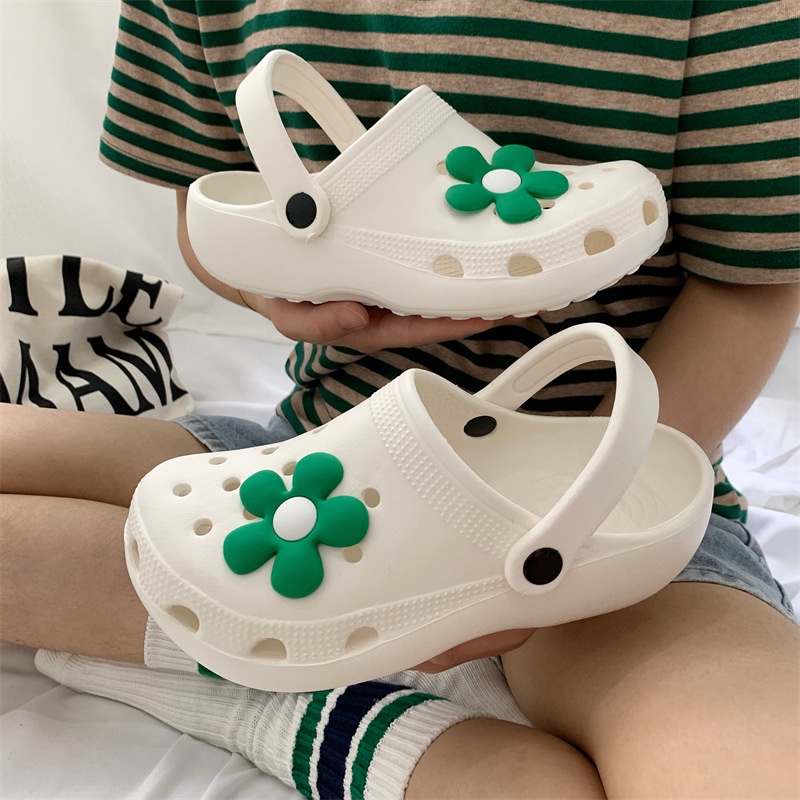 Dép Sandal Đế Dày Đục Lỗ Họa Tiết Hoa Hoạt Hình Dễ Thương Thời Trang Mùa Hè Cho Nữ