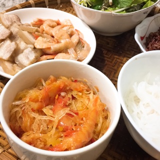 Mắm tôm chua Dziễm Hương.