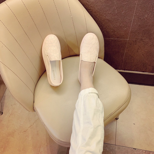 GIÀY SLIPON NỮ HOA THÊU SIÊU XINH