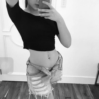 Khuyên rốn cá tính
