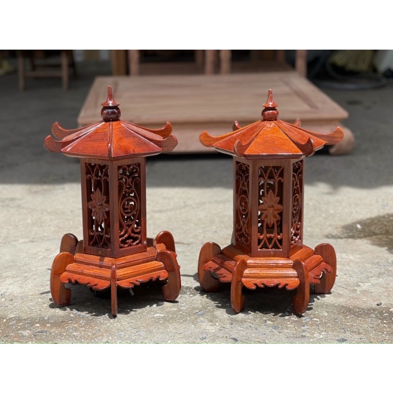 đèn thờ cao 40 rộng 25 gỗ hương giá 1 cặp