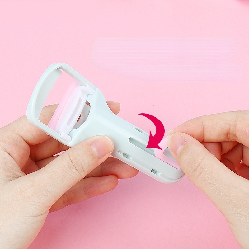 Dụng cụ bấm cong lông mi làm từ nhựa lâu trôi