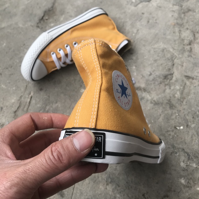 GIÀY THỂ THAO VÀNG CAO CỔ (Full box, tag) | BigBuy360 - bigbuy360.vn