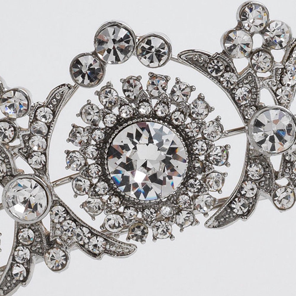 Vòng vương miệng đội đầu phong cách công chúa cổ điển dành cho ngày cưới