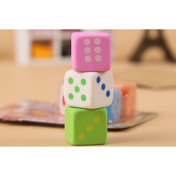 3 Cục Tẩy Hình Xúc Xắc