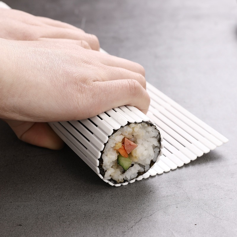 Mành nhựa cuốn kimbap, cuốn shushi, cuốn cơm tiện ích Sanada hàng nội địa Nhật Bản AD93