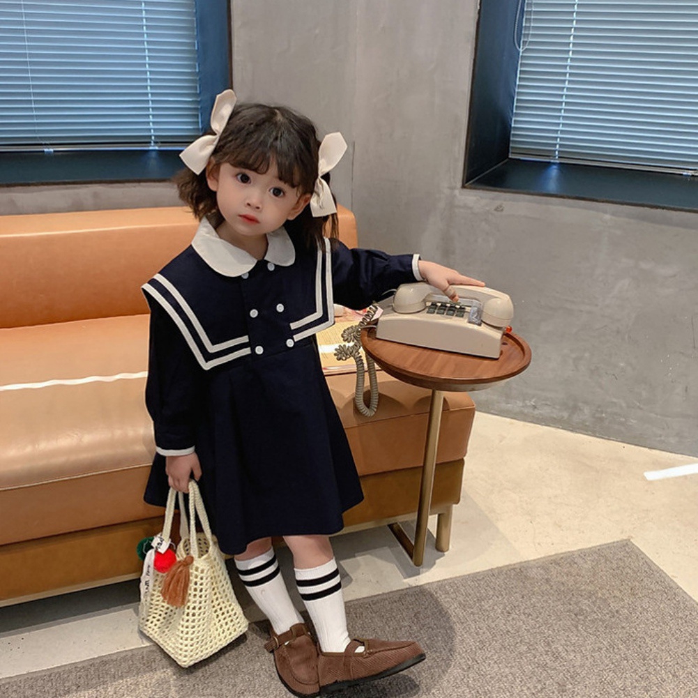 Đầm công chúa tay dài thích hợp cho bé gái