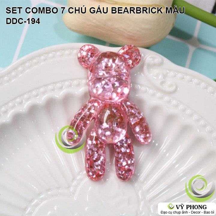 SET COMBO 7 CHÚ GẤU BEARBRICK MÀU CÓ HẠT NƯỚC BÊN TRONG TRANG TRÍ CHỤP HÌNH ĐẠO CỤ CHỤP ẢNH SẢN PHẨM INS DDC-194