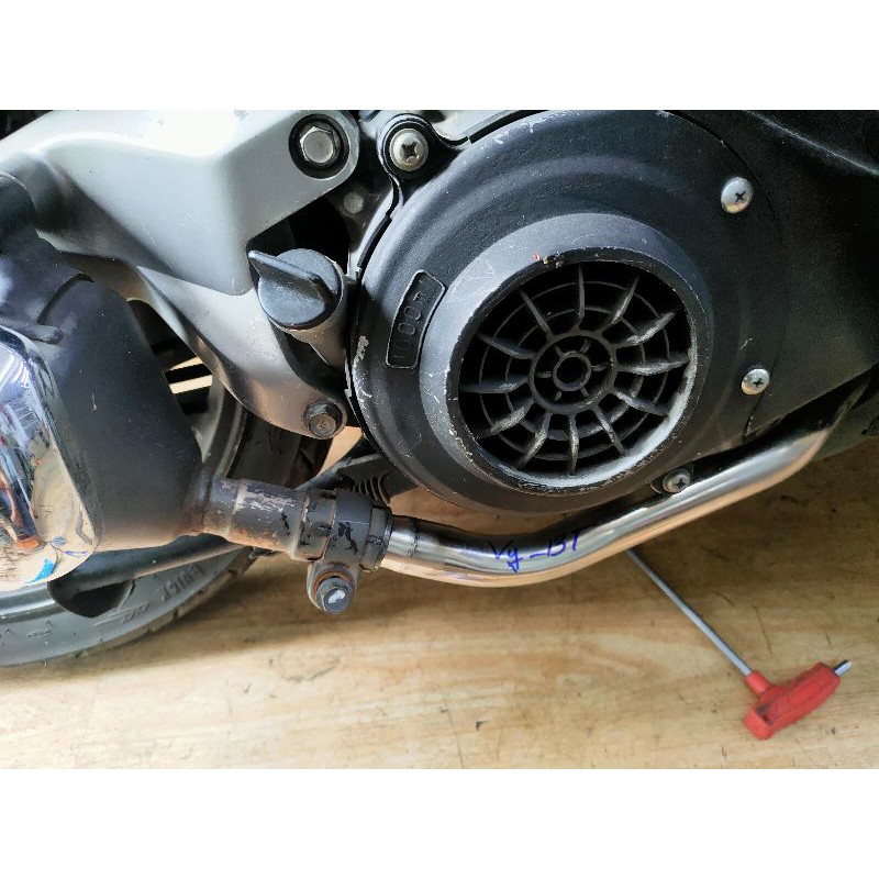 Cổ pô zin/Inox xe suzuki Hayate 125 xăng cơ