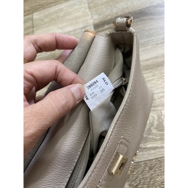 Túi si hiệu Furla