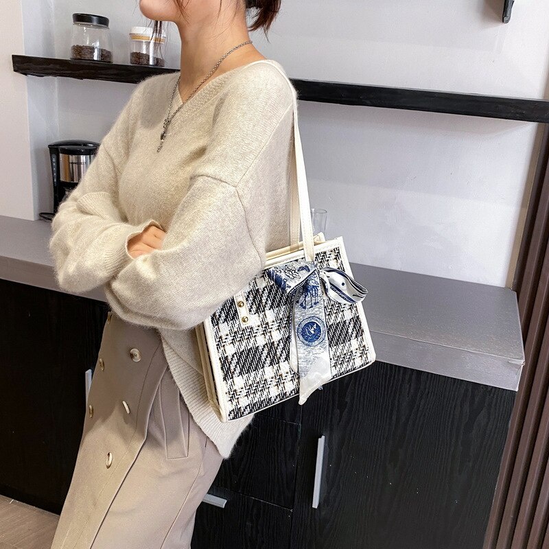 Túi đeo vai JASMIN NOIR vải len phong cách sành điệu độc đáo cho nữ