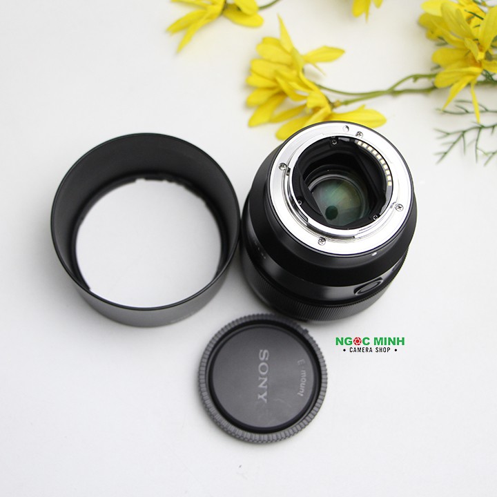 Ống kính Sony FE 85mm f1.8