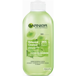Sữa rửa mặt kiêm tẩy trang GARNIER cho da thường và da hỗn hợp
