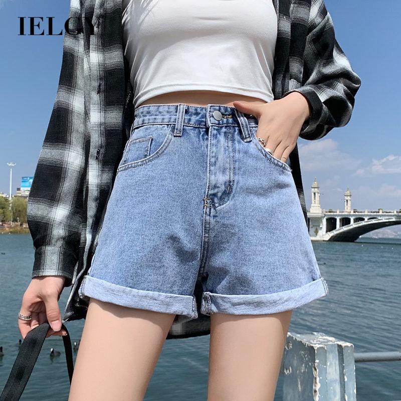 Quần ngắn IELGY chất liệu denim lưng cao thời trang hàn cho nữ