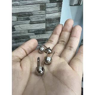 Đế đúc chân ghim (Giá: 30k/bộ)