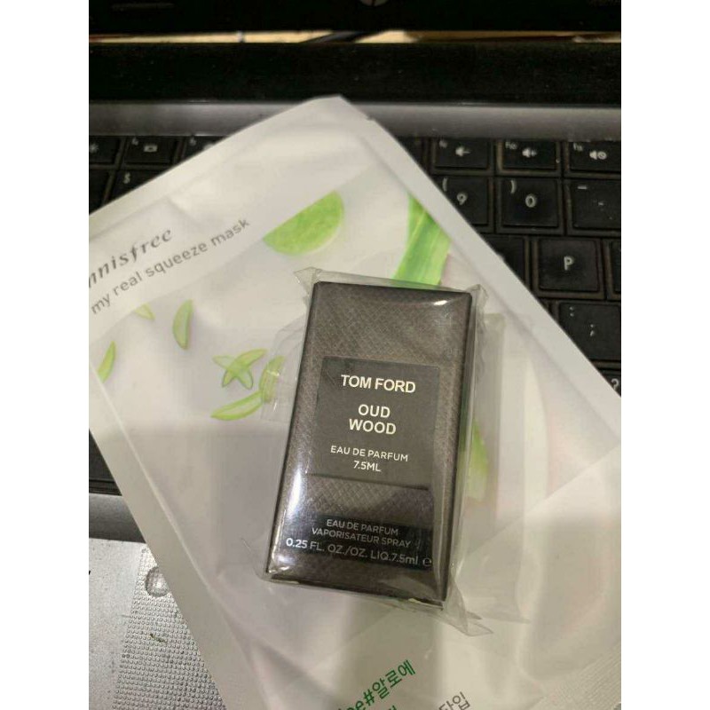 Nước hoa mini Tomford Oud Wood minisize 7.5ml | BigBuy360 - bigbuy360.vn